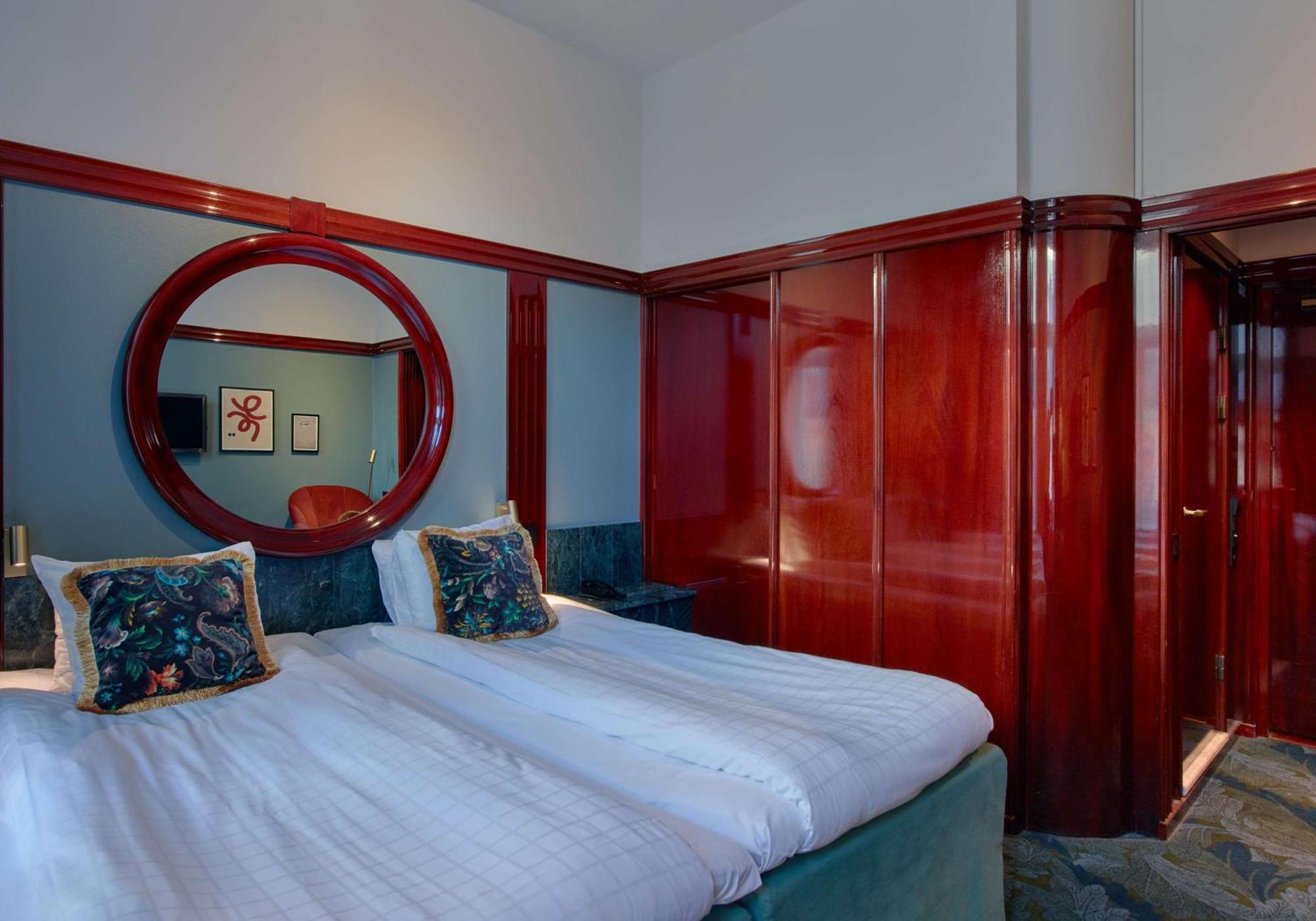 Twin Room,1649886674:JPEG