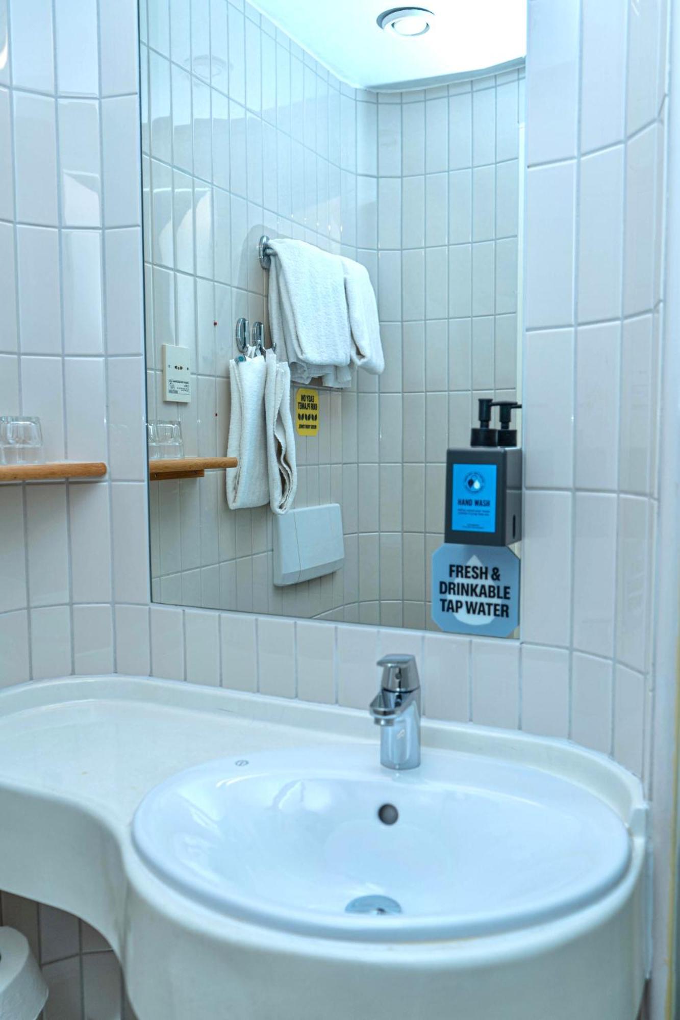 Compact Double Room,1769476737:JPEG